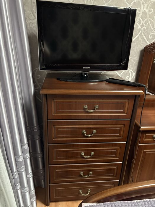 Комплект мебели для спальной