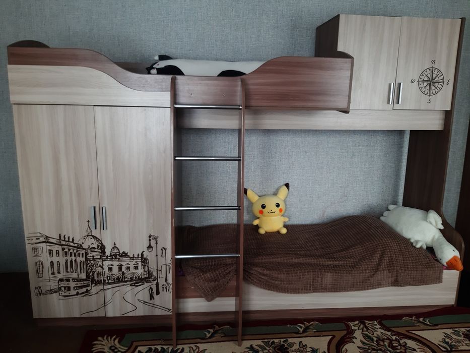 Продам  срочно детский кровать