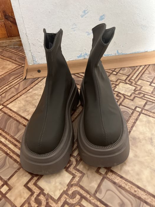 Продается сапоги