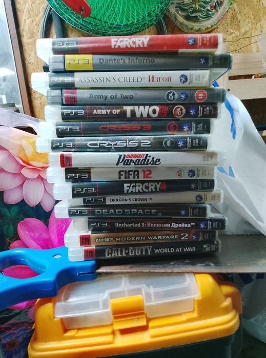 Продам PS3 slim gggg