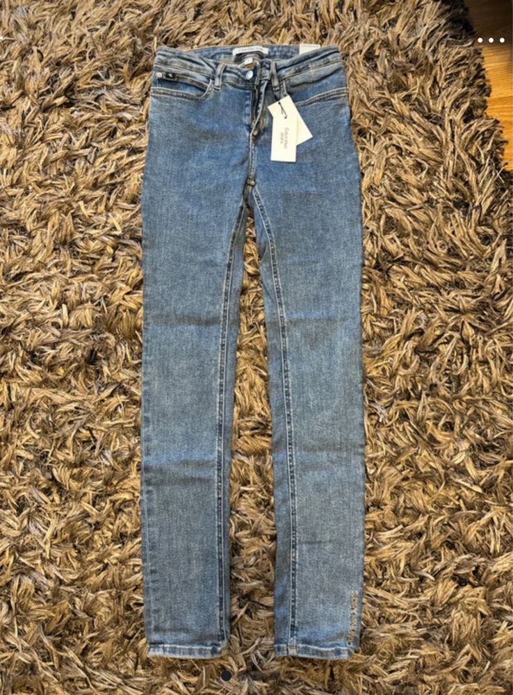 Blugi mar XS (16 ani)