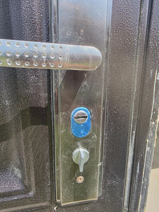 ВАРНА,ДОБРИЧ - Нова Метална Входна Врата