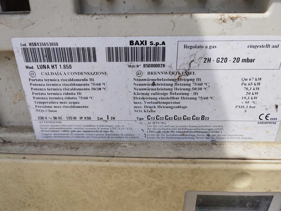 Centrala termica gaz condensatie Baxi 65 kw +calorifere Purmo echipate