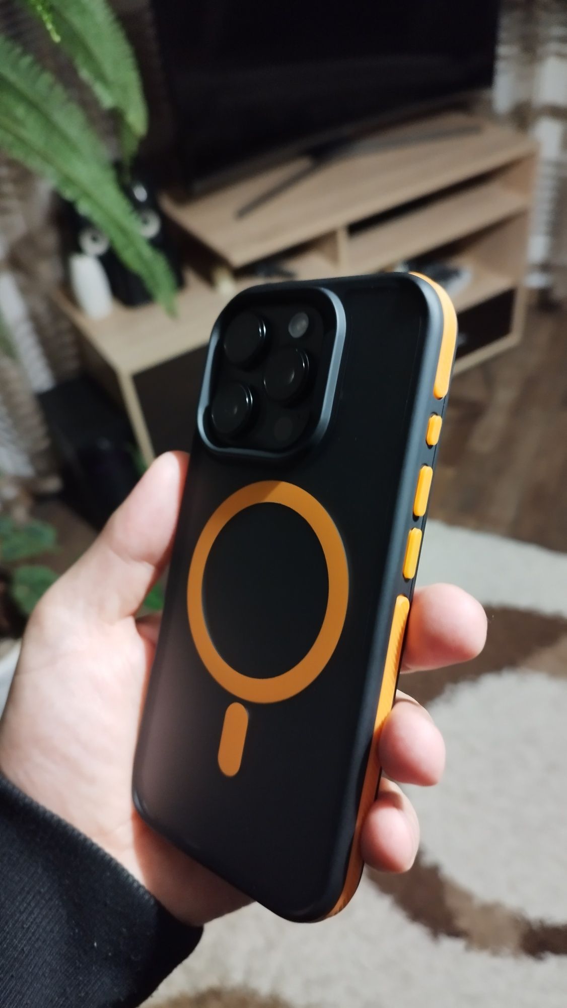 Стилен калъф за iPhone 16 pro