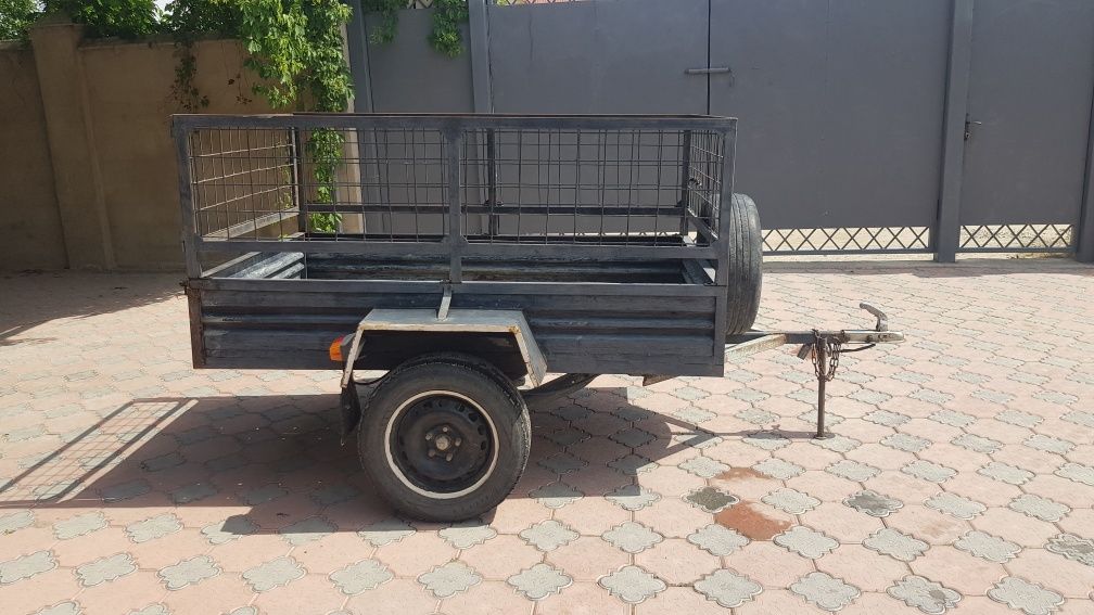 Срочно...Продаётся легковой прицеп