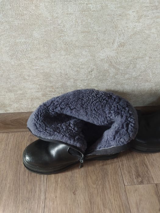 Продам сапоги на девочку