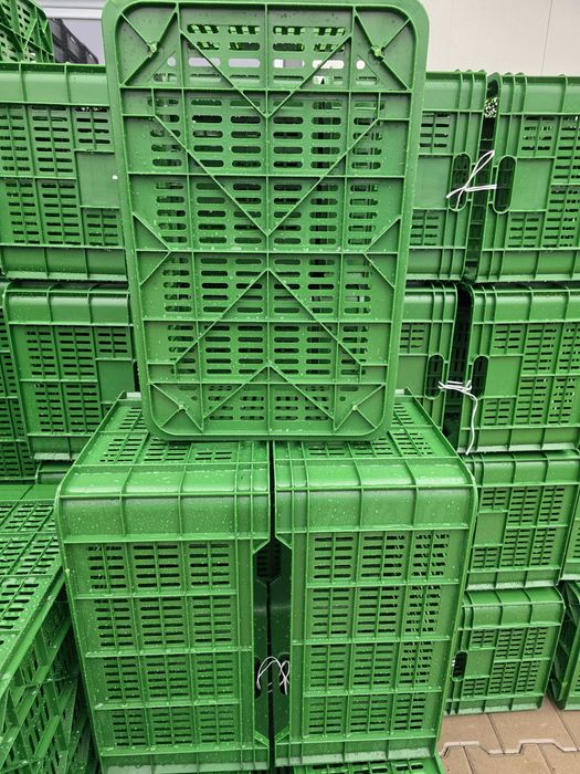 Naveta/lada plastic verde/calitate superioara/2.3kg super pret 30 ron