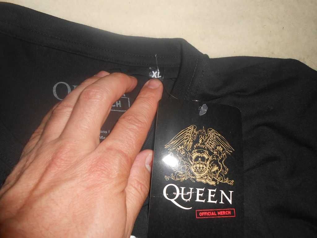 tricou queen official merch marimea XL nou fara eticheta