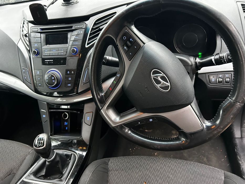 Centuri siguranță față stânga dreapta Hyundai i40 2016