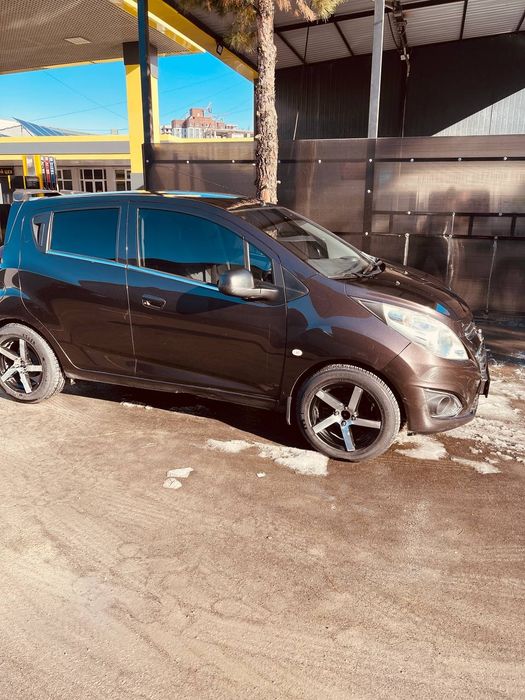 Spark
Magintafon 725 
Vedyoregistiraytsa 
Usuletir 
Charimxo yangg