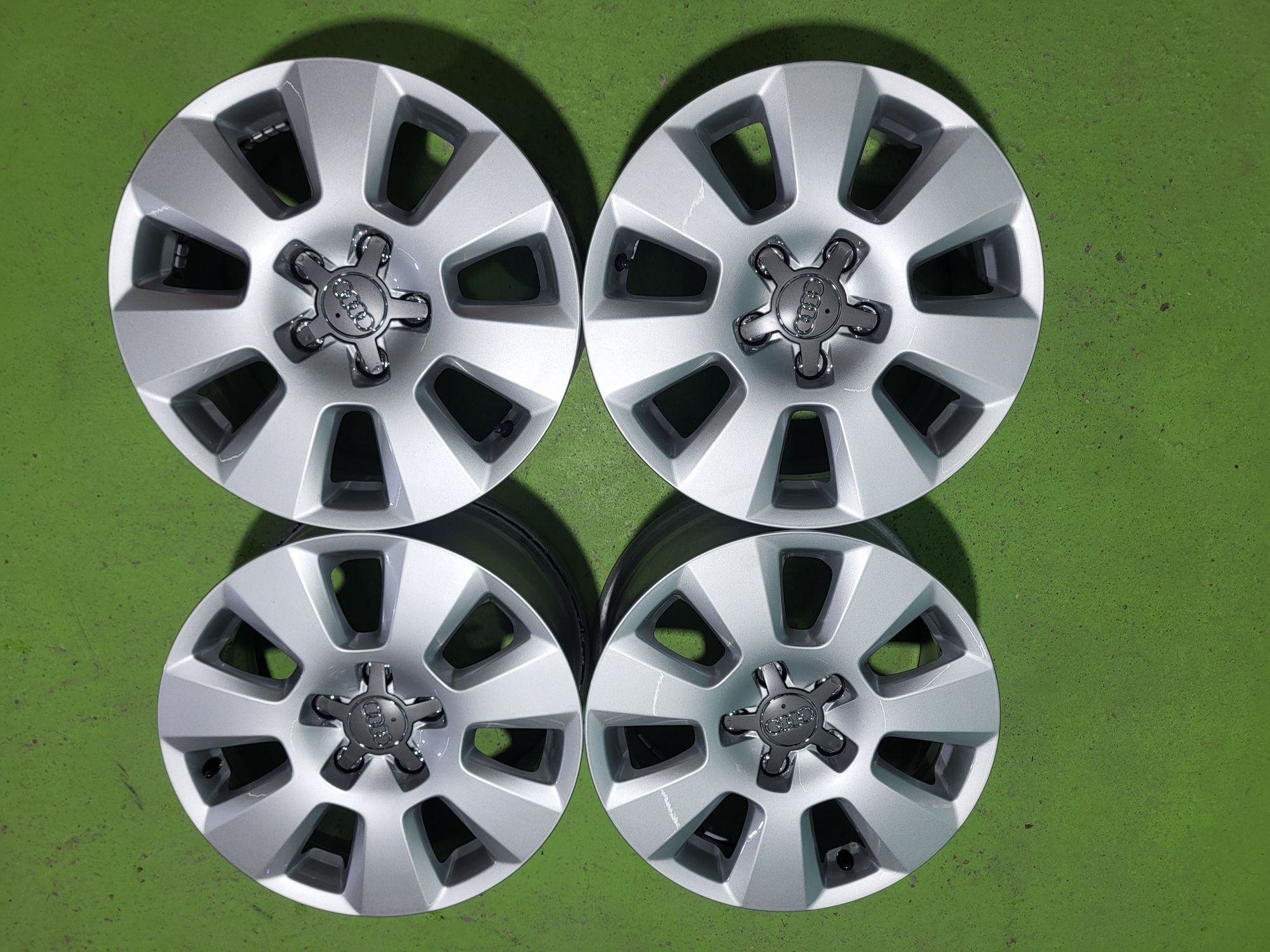 16 5x112 Audi A3 A4 A6 Skoda Vw Passat Tiguan Touran Golf 5х112