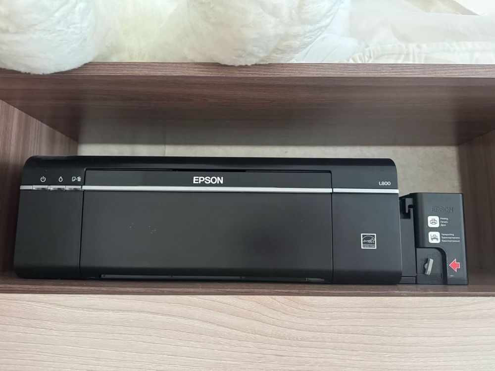Продам принтер Epson L800 в отличном состоянии