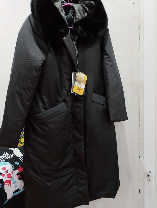 Продам зимнюю куртку/ плащ