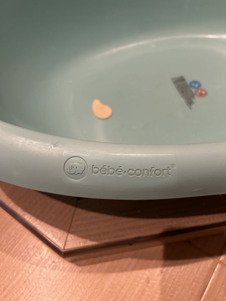 Вана със стойка Bebe Confort