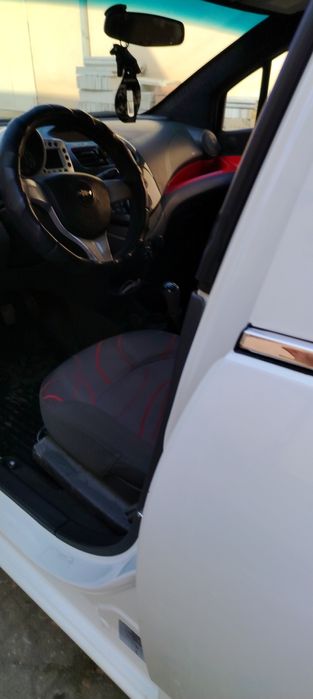 Шевроле Спарк белый состояние не плахой