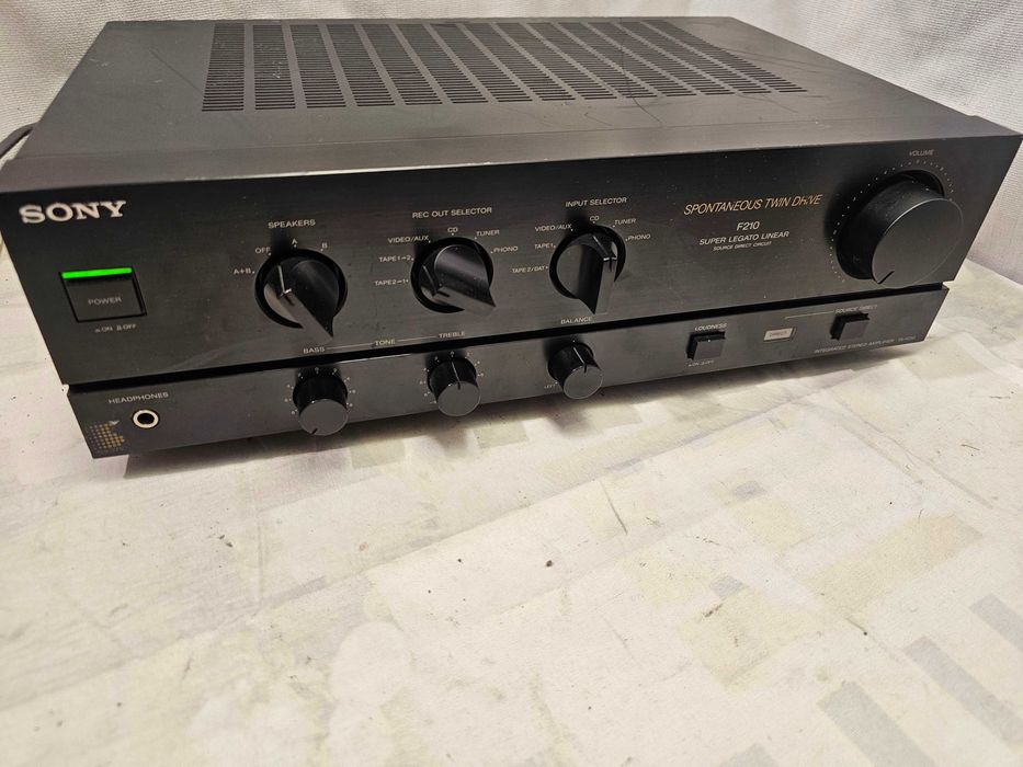 Sony TA F210 twin drive Japan 4ohm - 16ohm