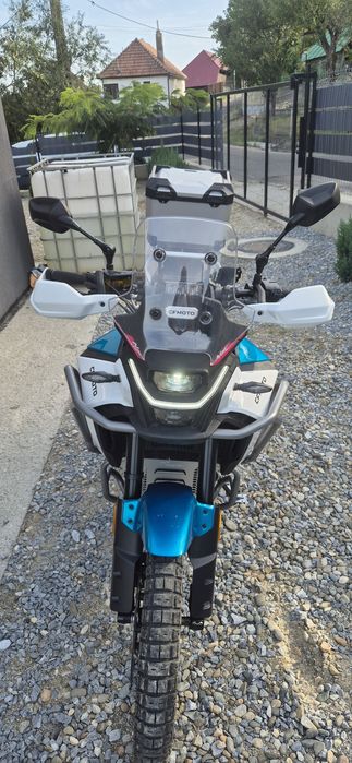 Motocicleta CFMOTO 450MT