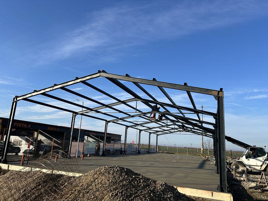 Vând structura metalica  10x12