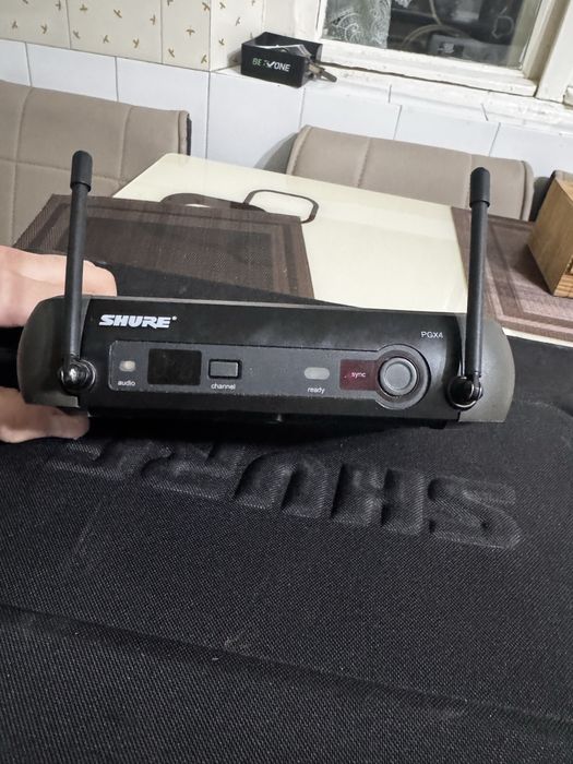 Vand Microfon Shure PGX4 cu capsula Beta 58