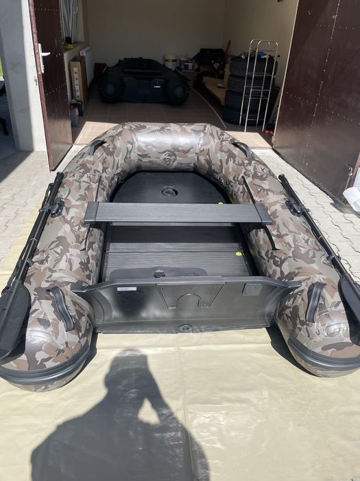 Barca gonflabila Raptor