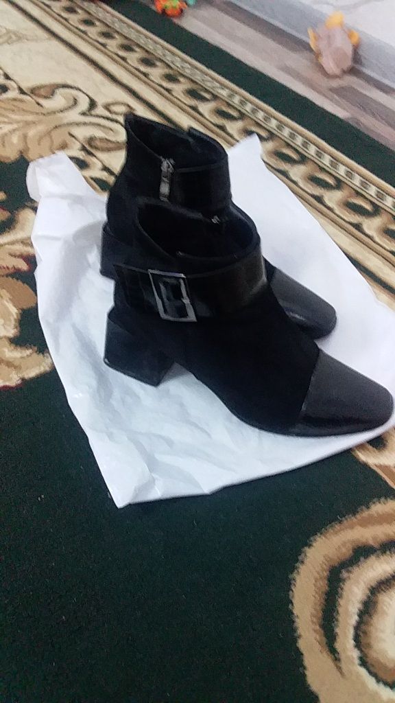 Ayollar kiyimlari