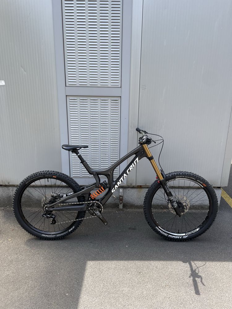 Santa Cruz V10.6 CC custom build