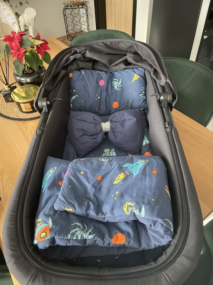 Cybex Cot M кош за новородено с адаптери и комплект чаршафчета