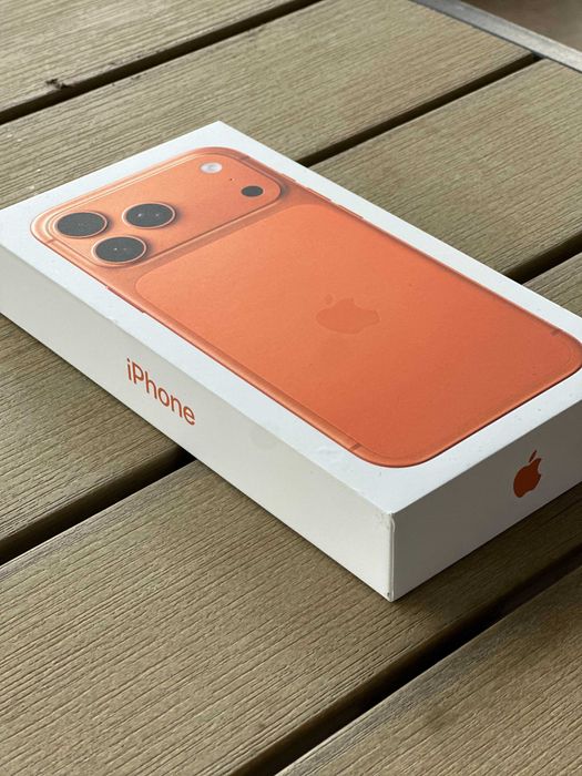iPhone 17 Pro MAX 256GB eSim-внос от САЩ,Цвят: Оранжев/Цена - 2990 лв.
