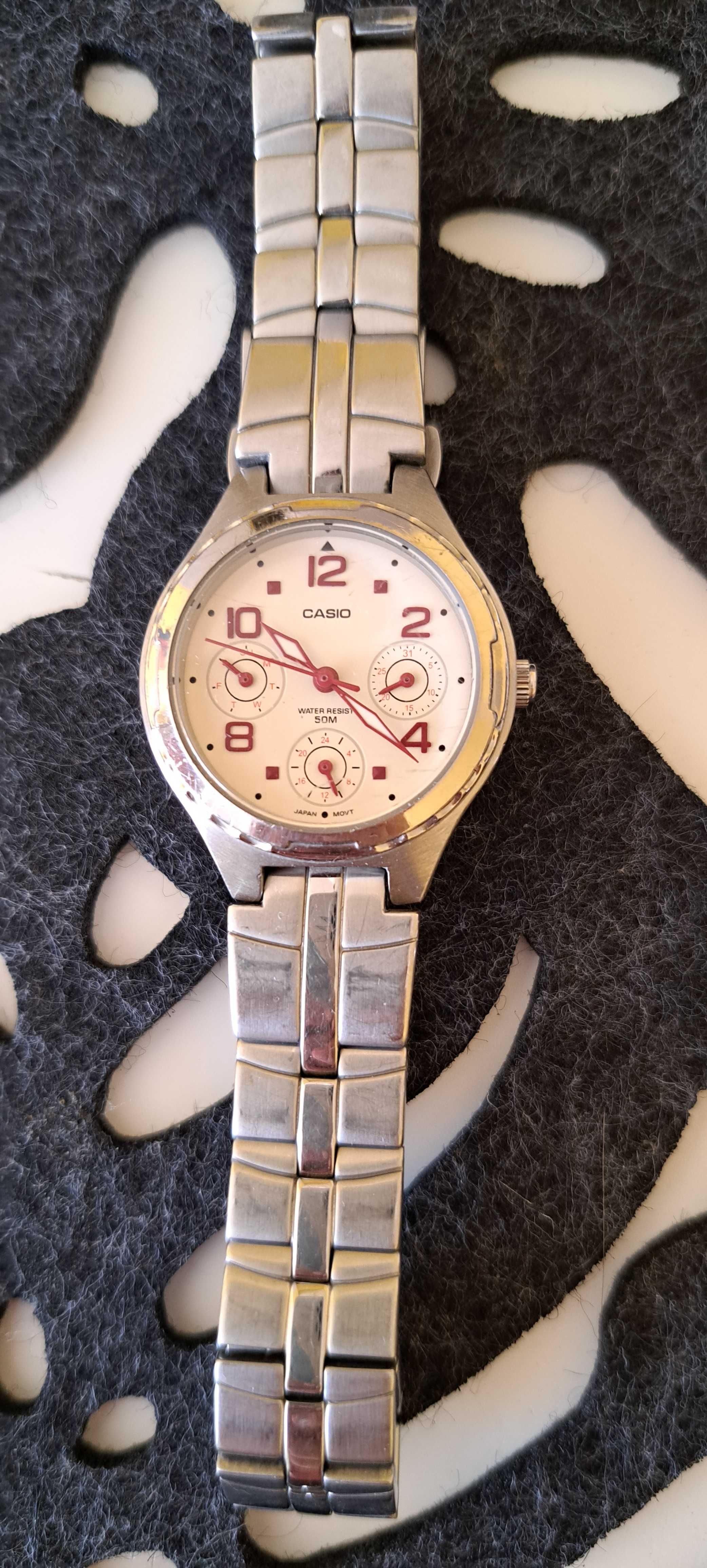 Дамски ръчни часовници Casio
