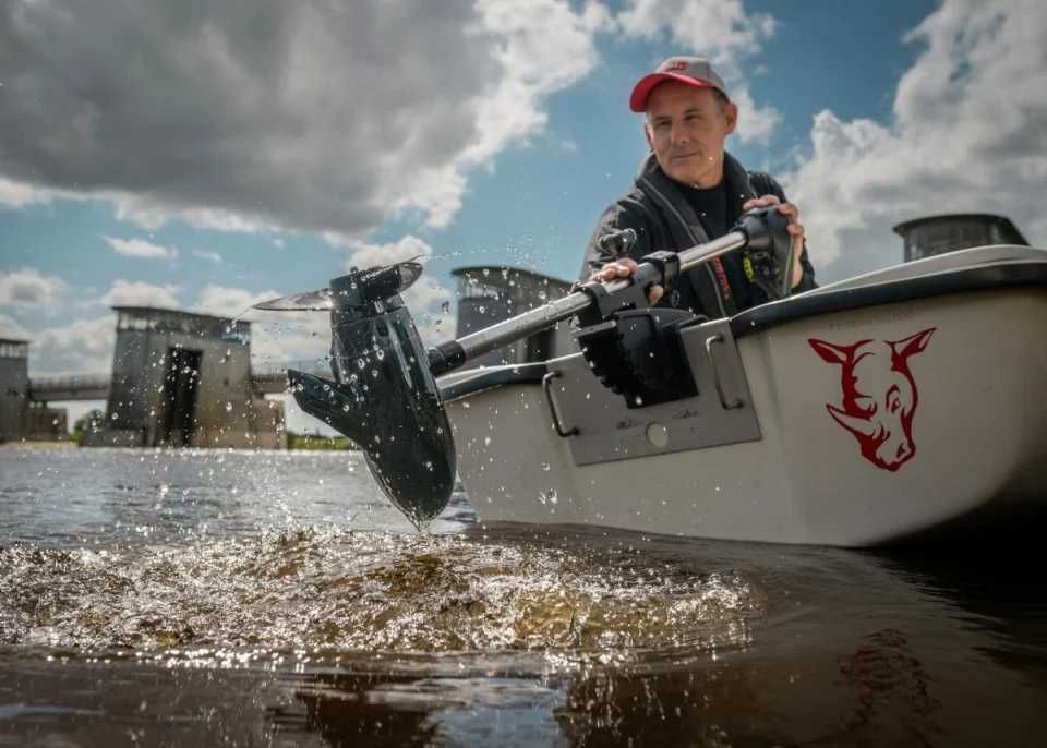 Motor Electric Barca RHINO BLX 80 V2 Outboard 12V, 80LBS