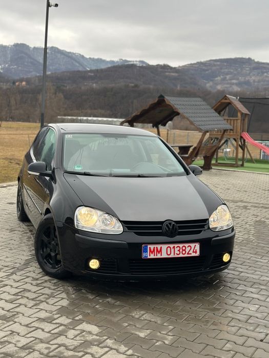 Vand sau schimb Golf 5