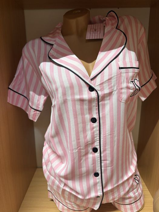 Pijama Victoria Secret , Louis Vitton