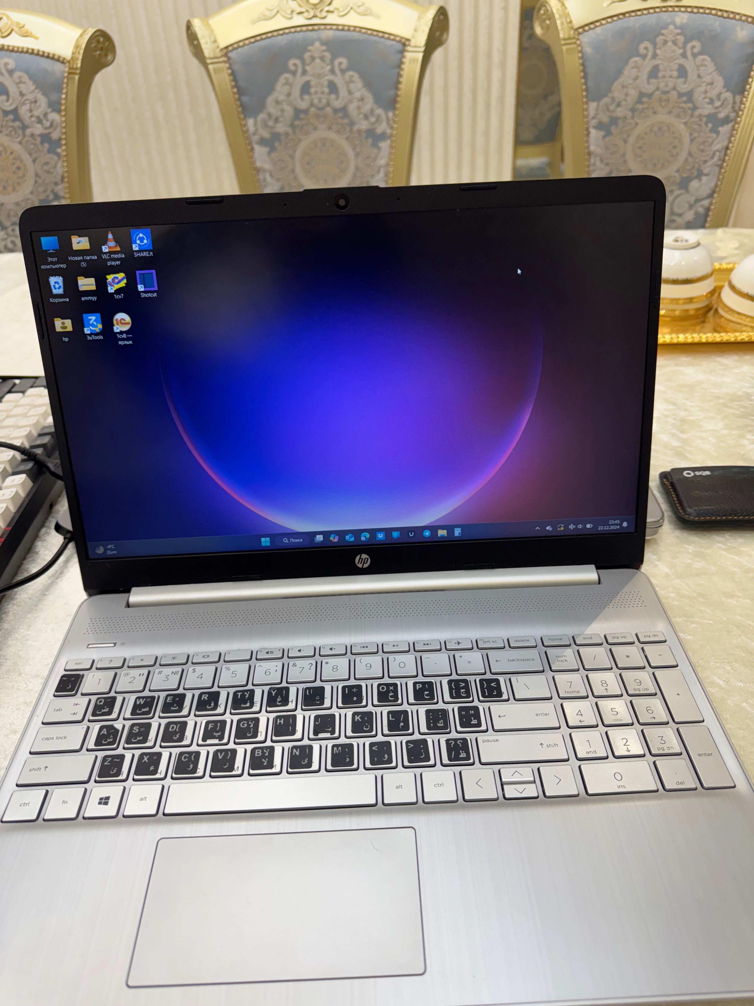 hp i3-10 15,6 dyum