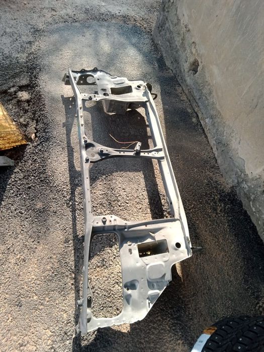 Продам телевизор на Subaru GC GF