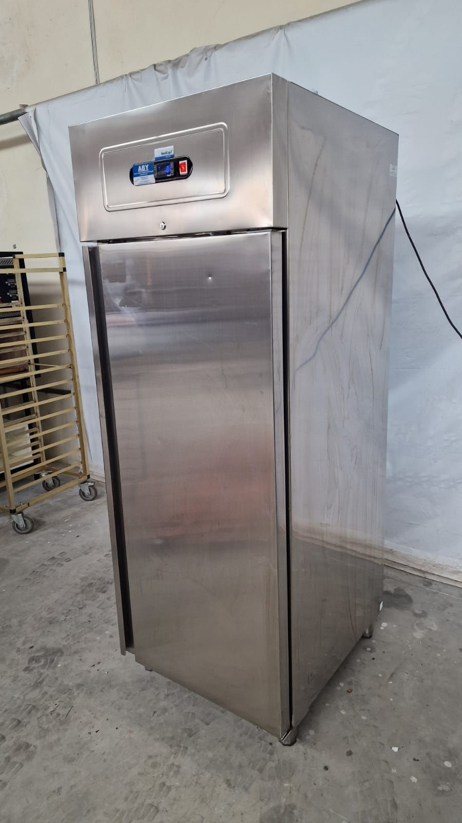 Плюсов хладилник изцяло от неръждаема стомана Nordcap KU 715