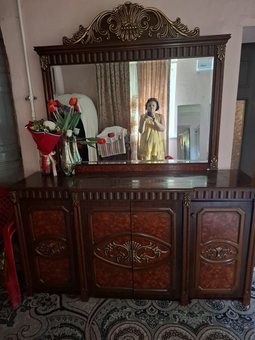 Срочно продаётся трюмо