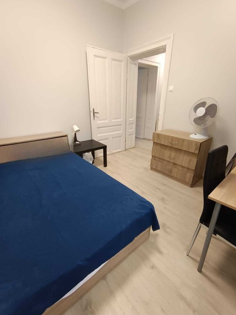 Дава се под наем Тристаен апартамент в София, Център - 70 кв.м за 600 € - Снимка #5