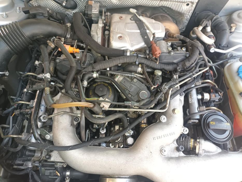 Ауди а4 б8 на части