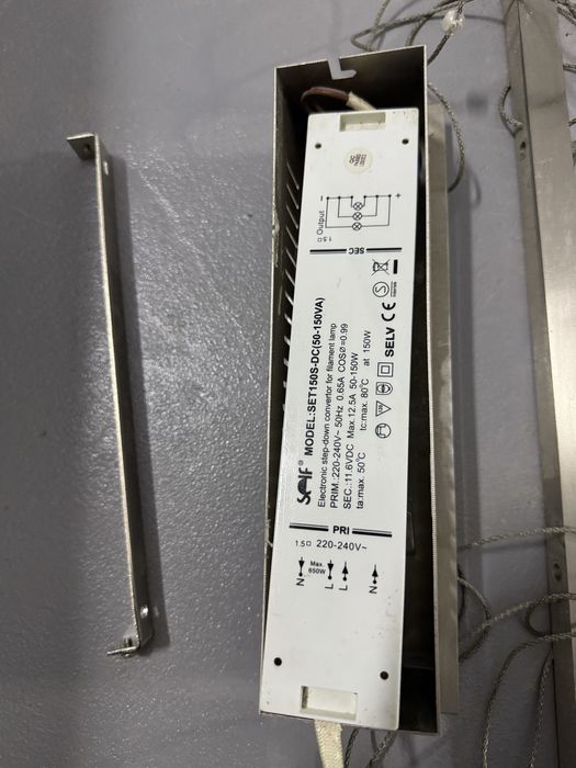 Lustra LED suspendata dining