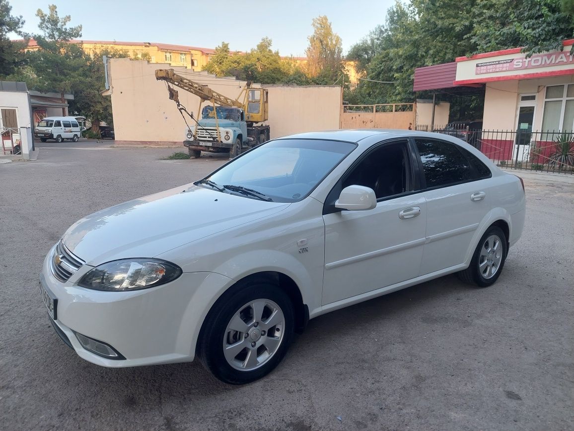 Jentra sotiladi srochna gaz bor