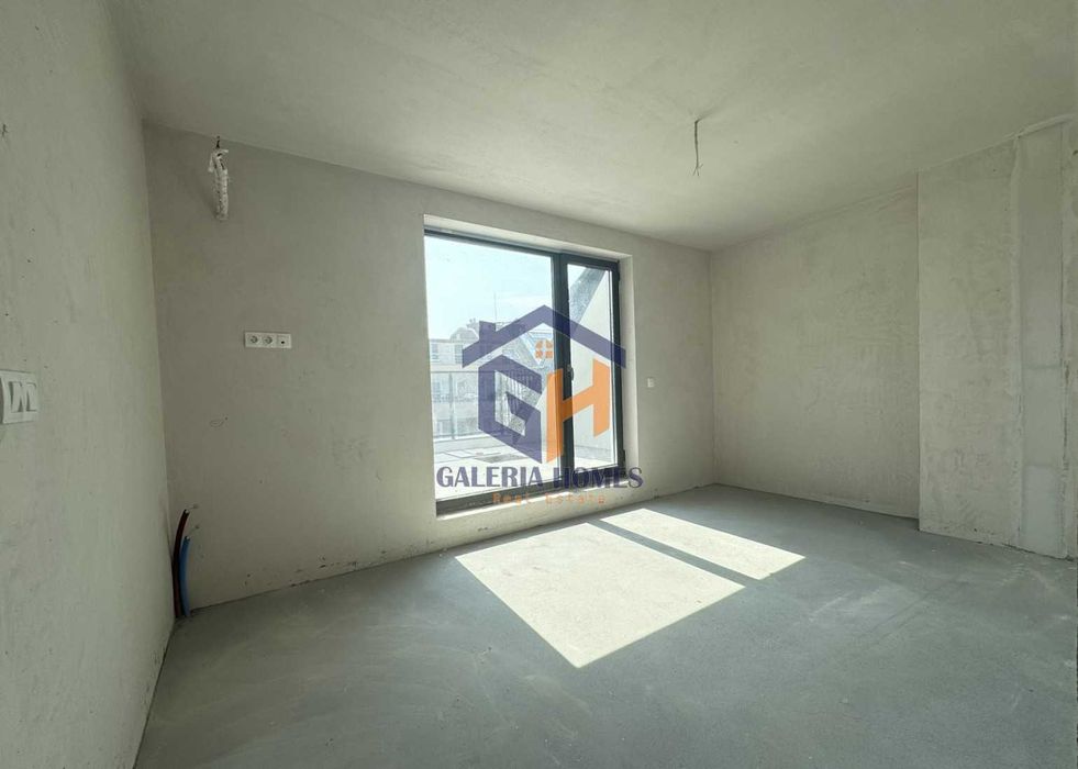 Тристаен апартамент в центъра на София до метростанция Опълченска