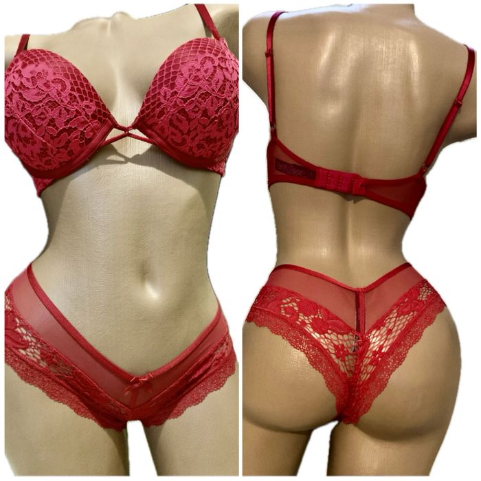 Set lenjerie Victoria’s Secret