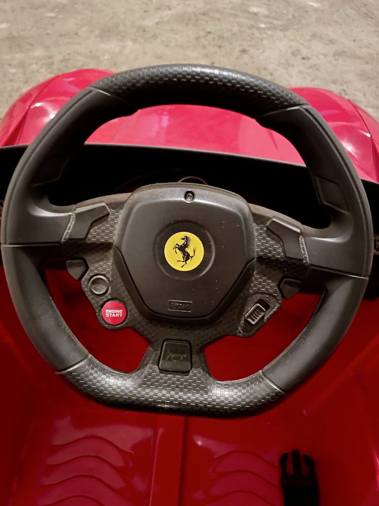 Ferarri Акумулаторна детска кола