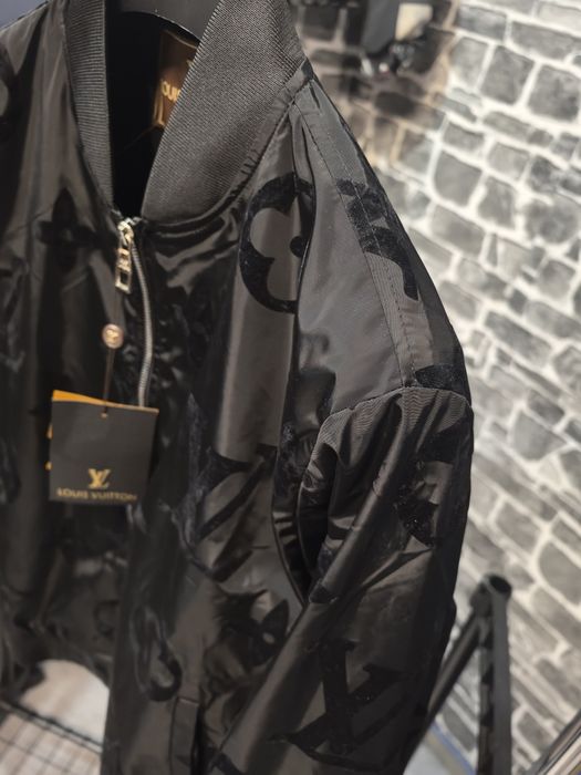 Luis Viton горнище високо качество