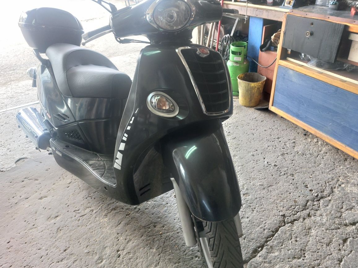 Скутер  Kymco People 250сс