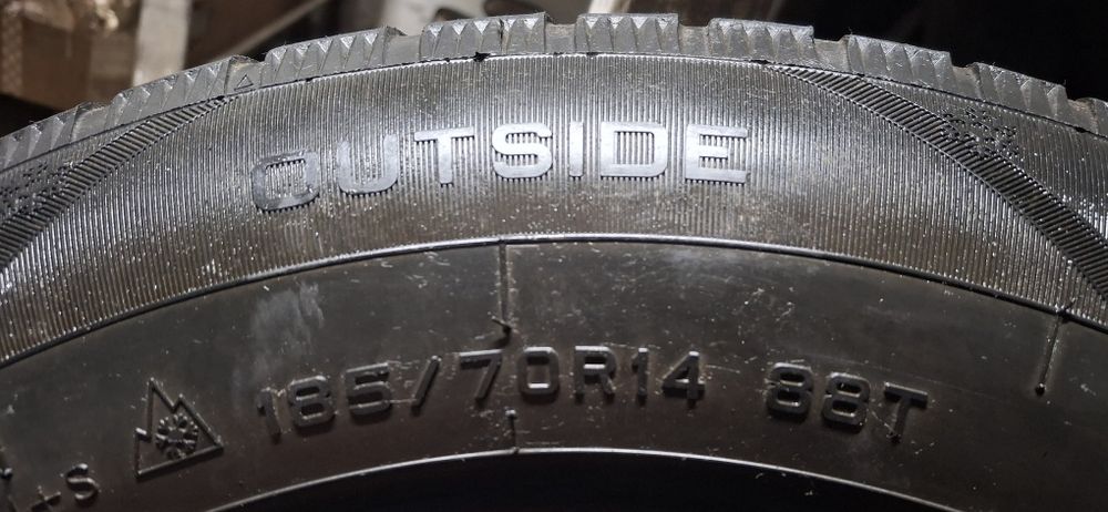 Шины зимние б.у 185/70/14