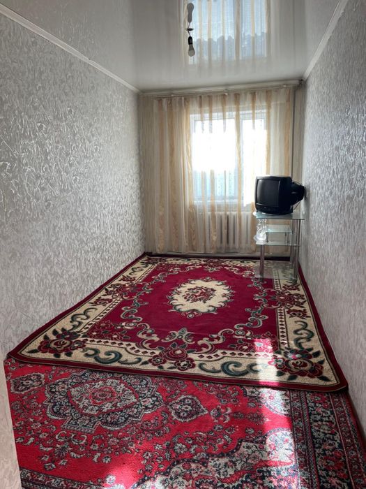 Сдам 2-х комнатную квартиру в районе Универсама семейным на долгийсрок