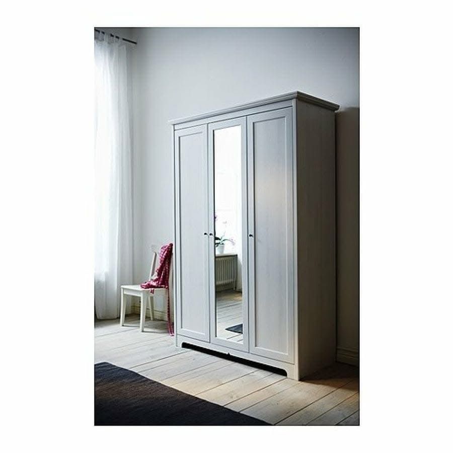 Dulap haine si comode Ikea