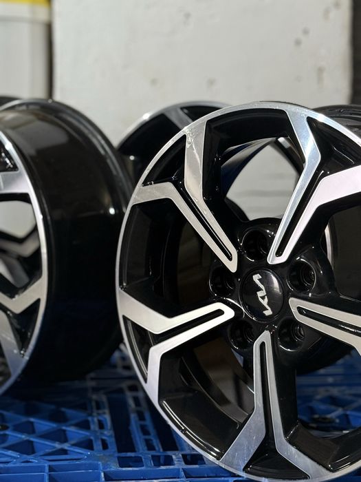 Продам черные титановые диски R16