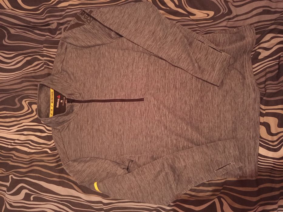 2 броя блузи Reebok Speedway